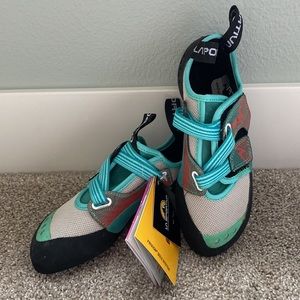 La Sportiva | Oxygym Climbing Shoe | Mint/Coral | 39